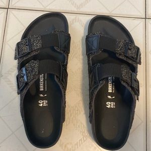 Brand new Birkenstocks size 40